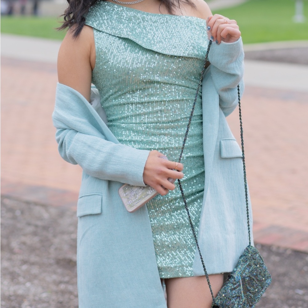 Faeriesty Mint Green Asymmetrical One-Shoulder Bodycon Sequin Dress